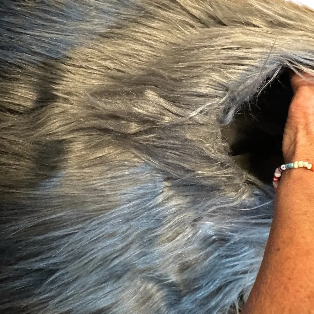 Justice Faux‎ Fur Ombré Vest Girls XL 12/14